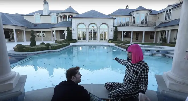 Jeffree's new pool will soon be turned pink