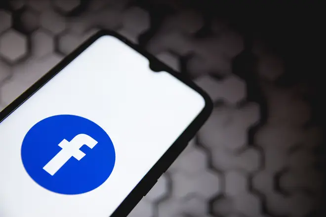 Here's how to enable Facebook Dark Mode on Android