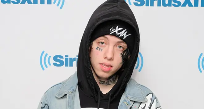 Lil Xan is heading to rehab and changing his name.