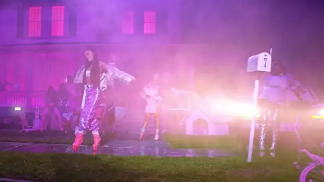 Ariana Grande's '7 rings' video: letter box