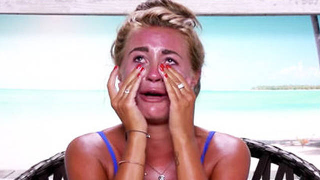 Dani Dyer crying in Love Island 2018.