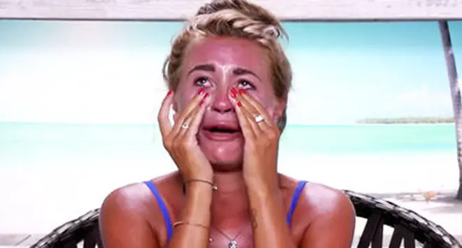 Dani Dyer crying in Love Island 2018.