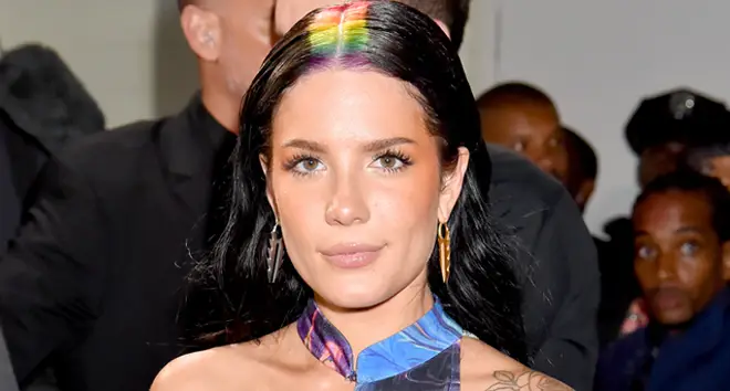 Halsey backstage during the 2019 MTV Video Music Awards.