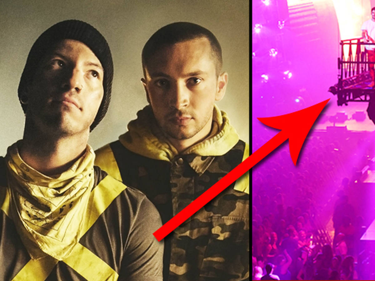 Twenty One Pilots fans accuse The Chainsmokers of ripping off the Bandito  tour - PopBuzz