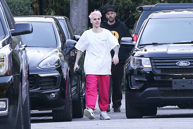 Justin Bieber spotted with baby pink hair